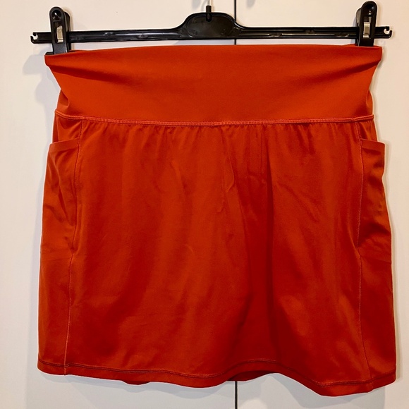 Orange Athleta Salutation Stash High Rise Skort (skirt w/ shorts underneath) (L) - Picture 2 of 5